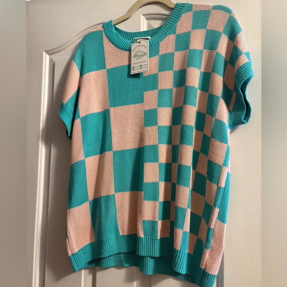NWT Newin is brand top size medium